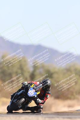 media/Nov-02-2025-CVMA (Sun) [[337aff29ab]]/Race 8-Formula Lightweight Twins Shootout/